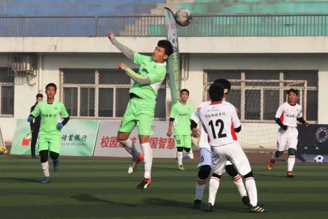 詹姆斯24分布伦森36+10 湖人终结尼克斯9连胜